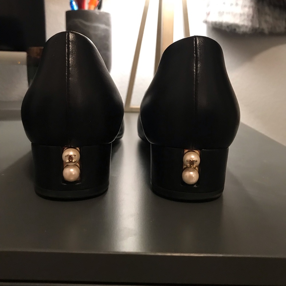 Chanel Lambskin Pumps with Pearls